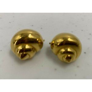 Vintage Trifari Earrings Gold Tone Clip Ons Seashell Theme